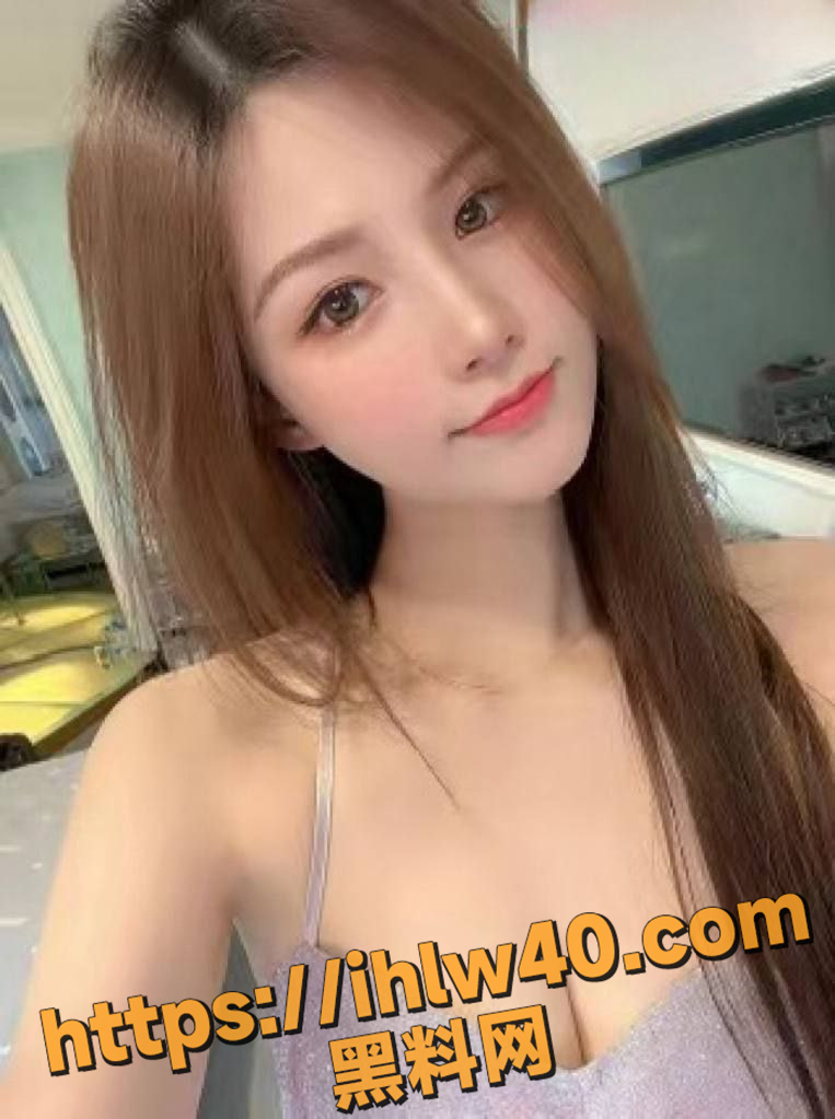 763X1023