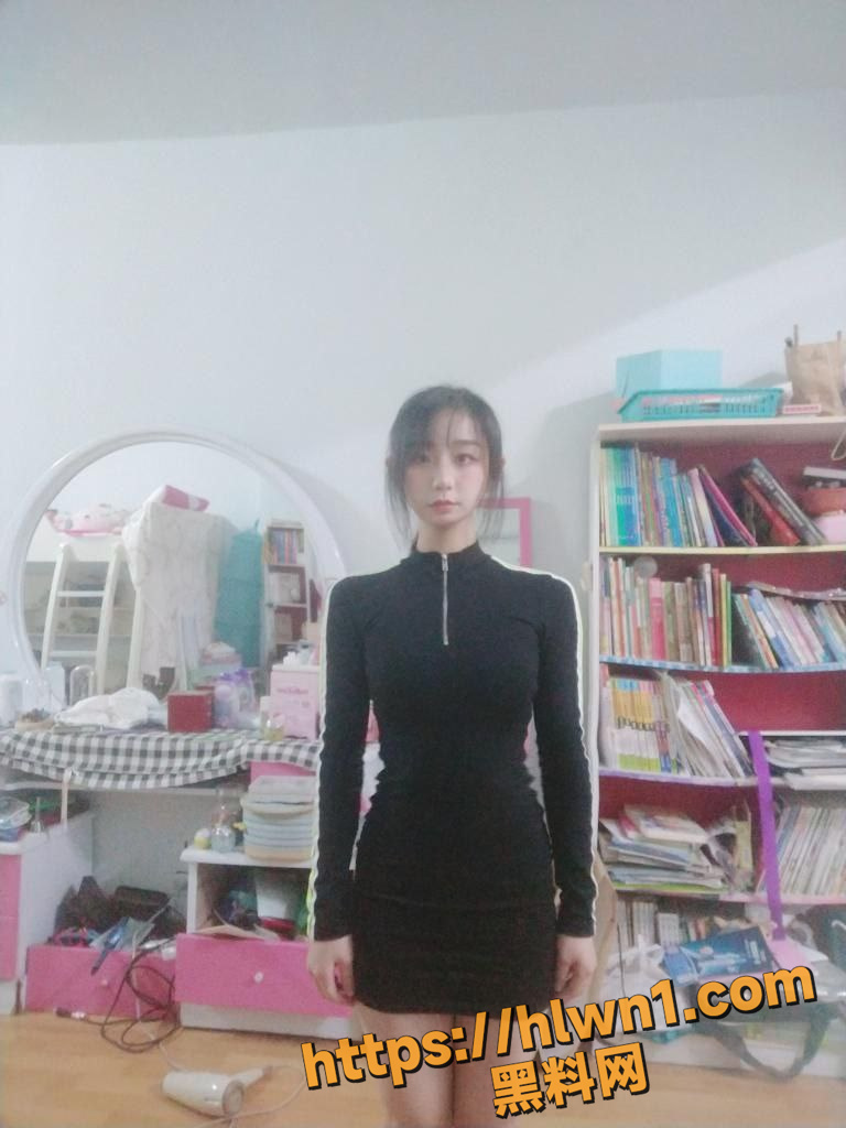 768X1024
