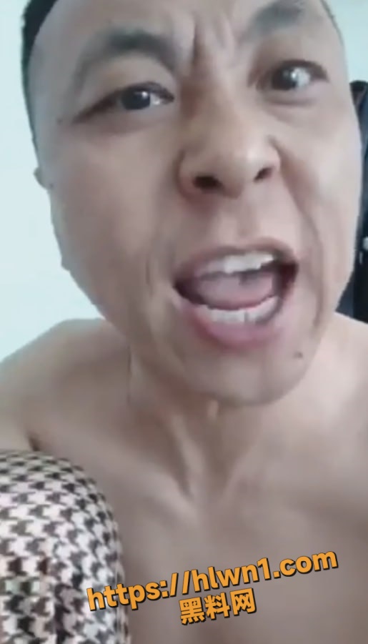 515X901
