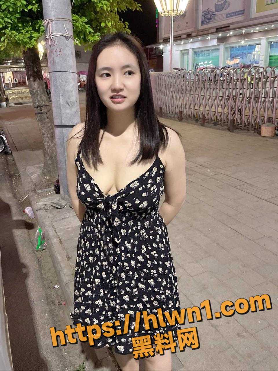 960X1280
