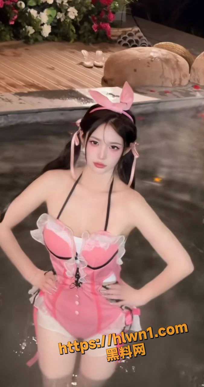 676X1280