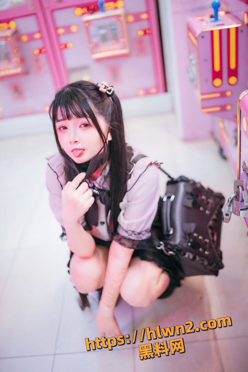853X1280