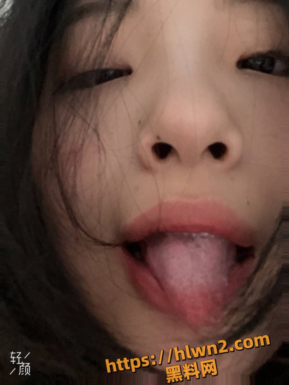 960X1280