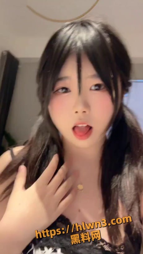 462X821