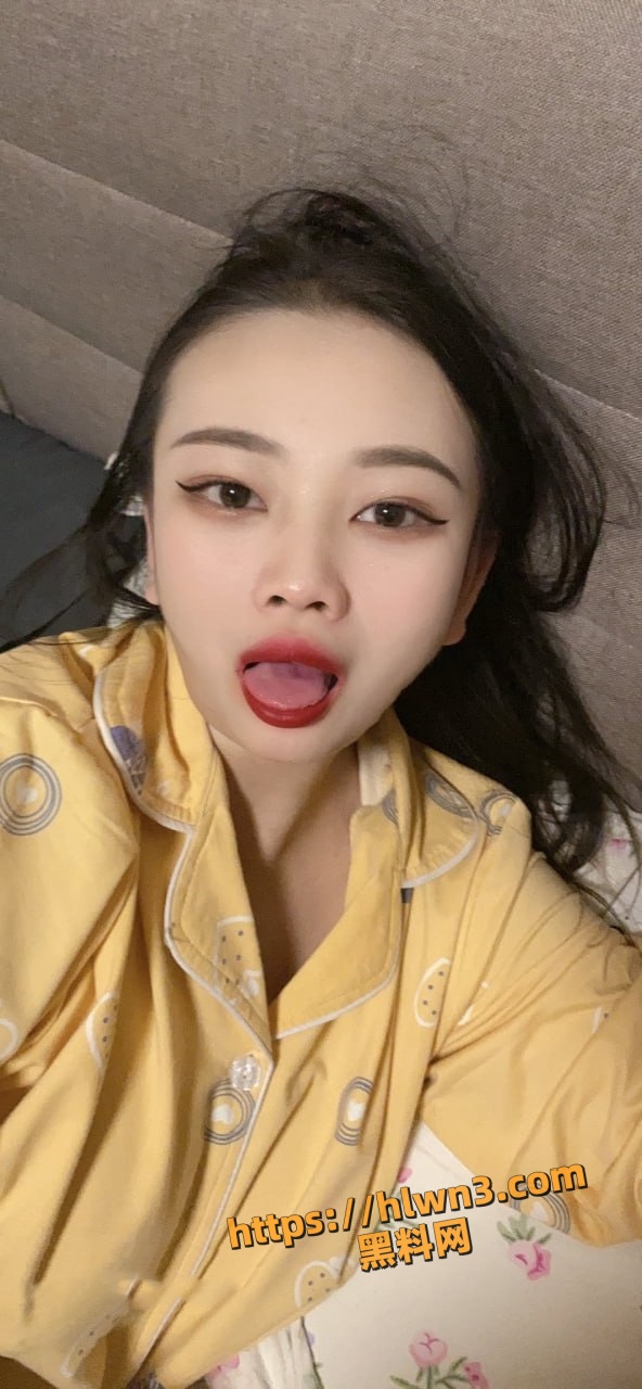 592X1280
