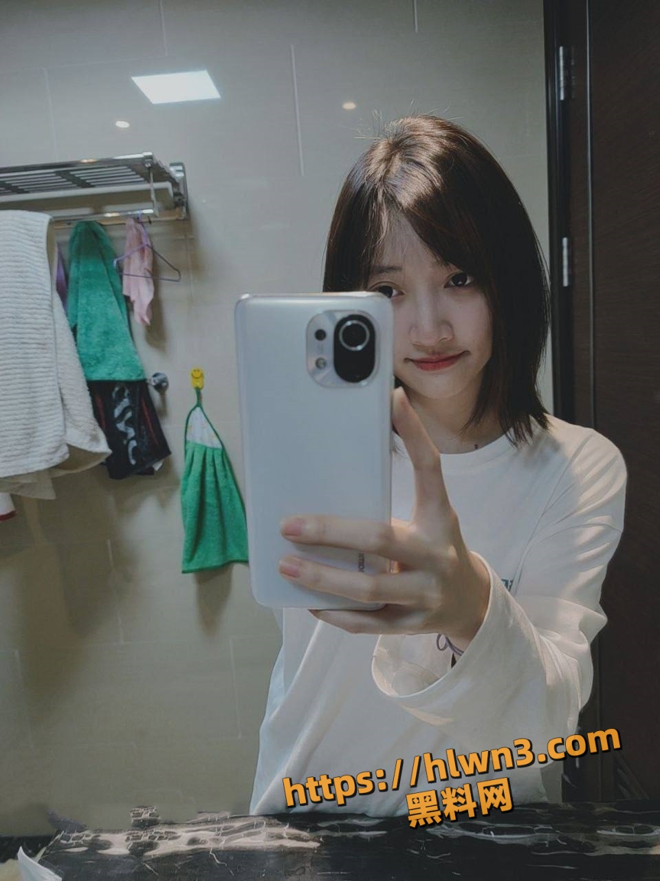 960X1280