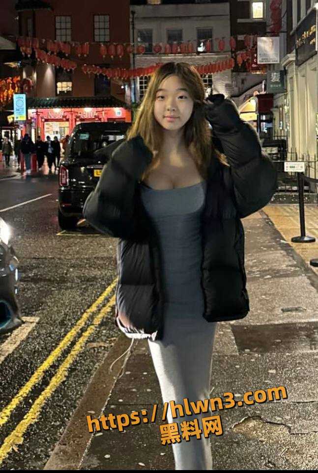 647X964