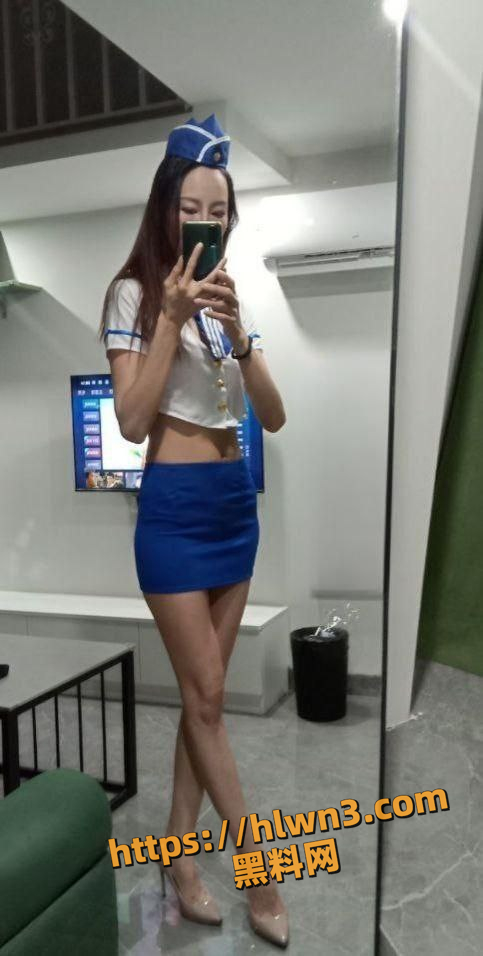 483X956