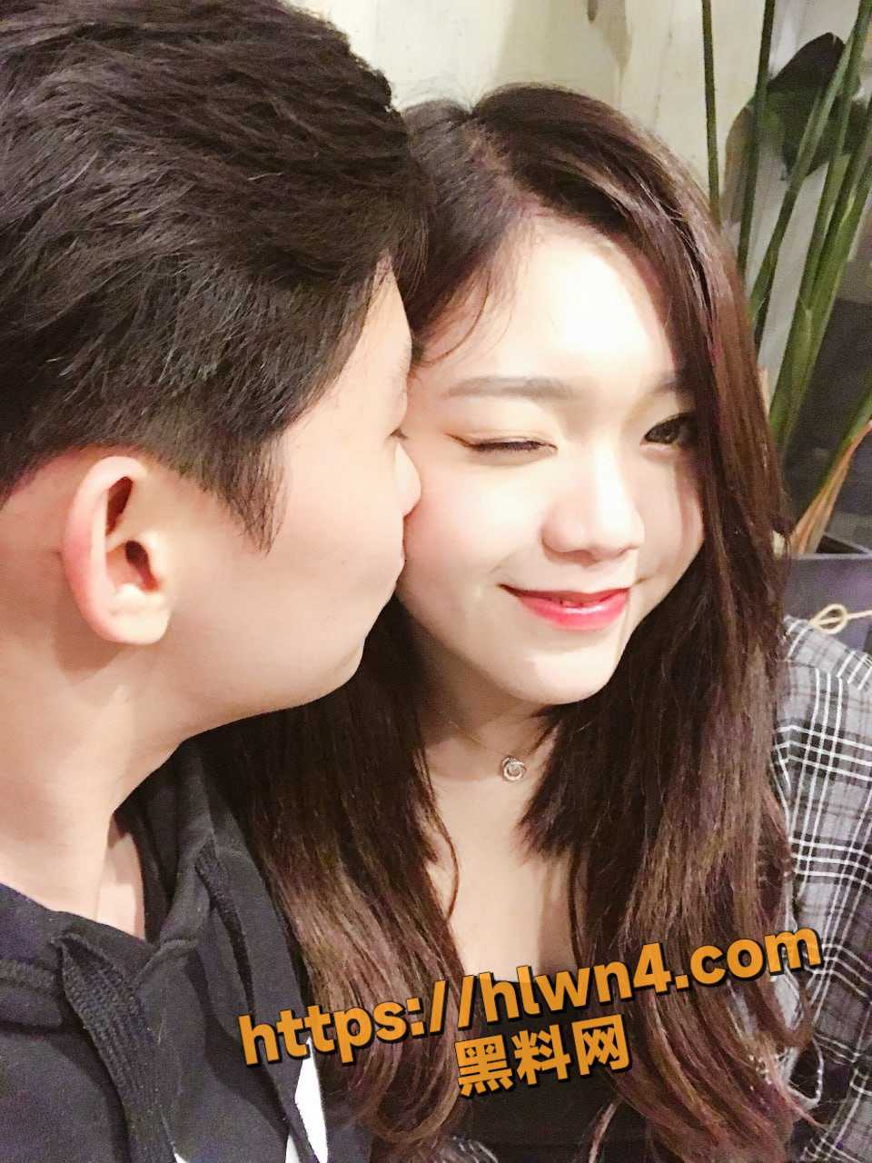 960X1280