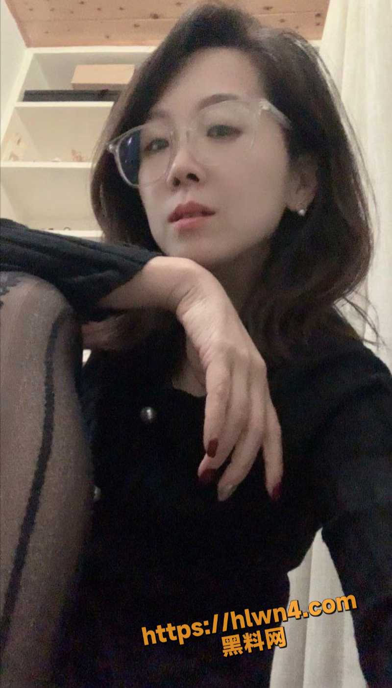 800X1404