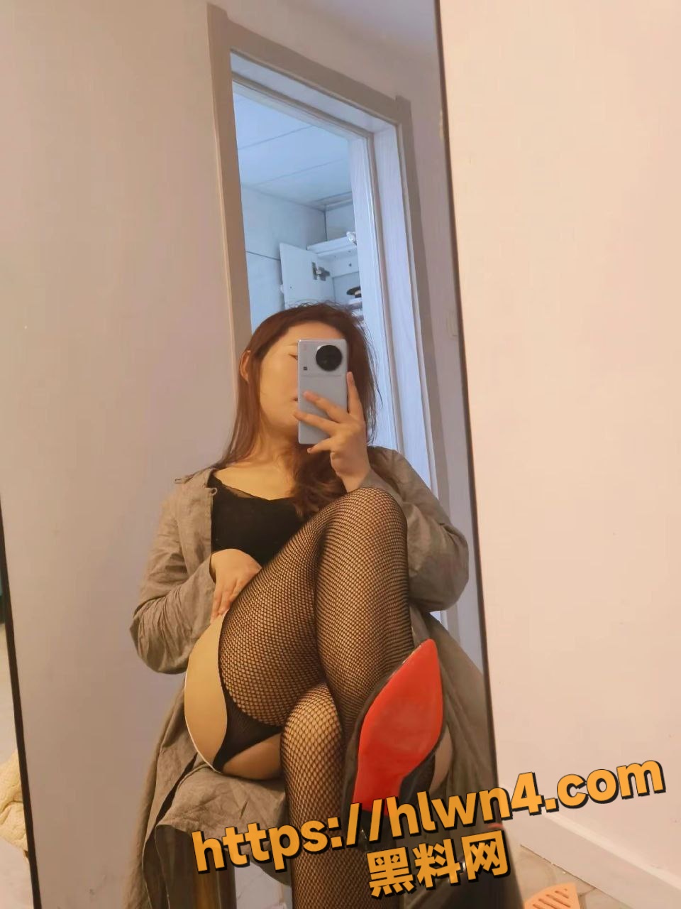 960X1280