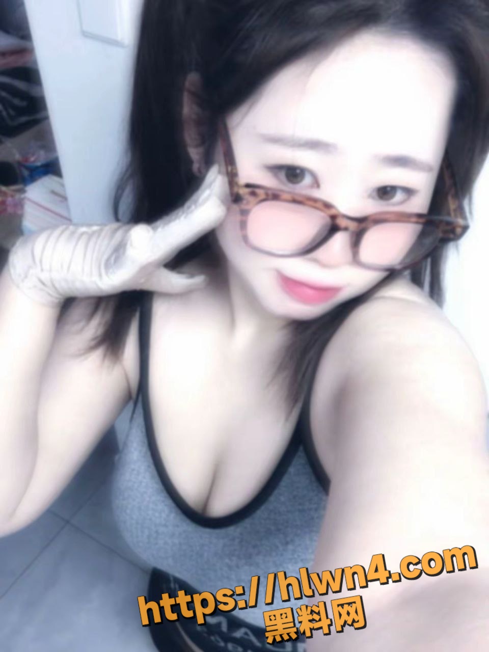 960X1280