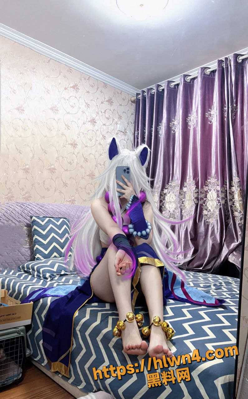 796X1280