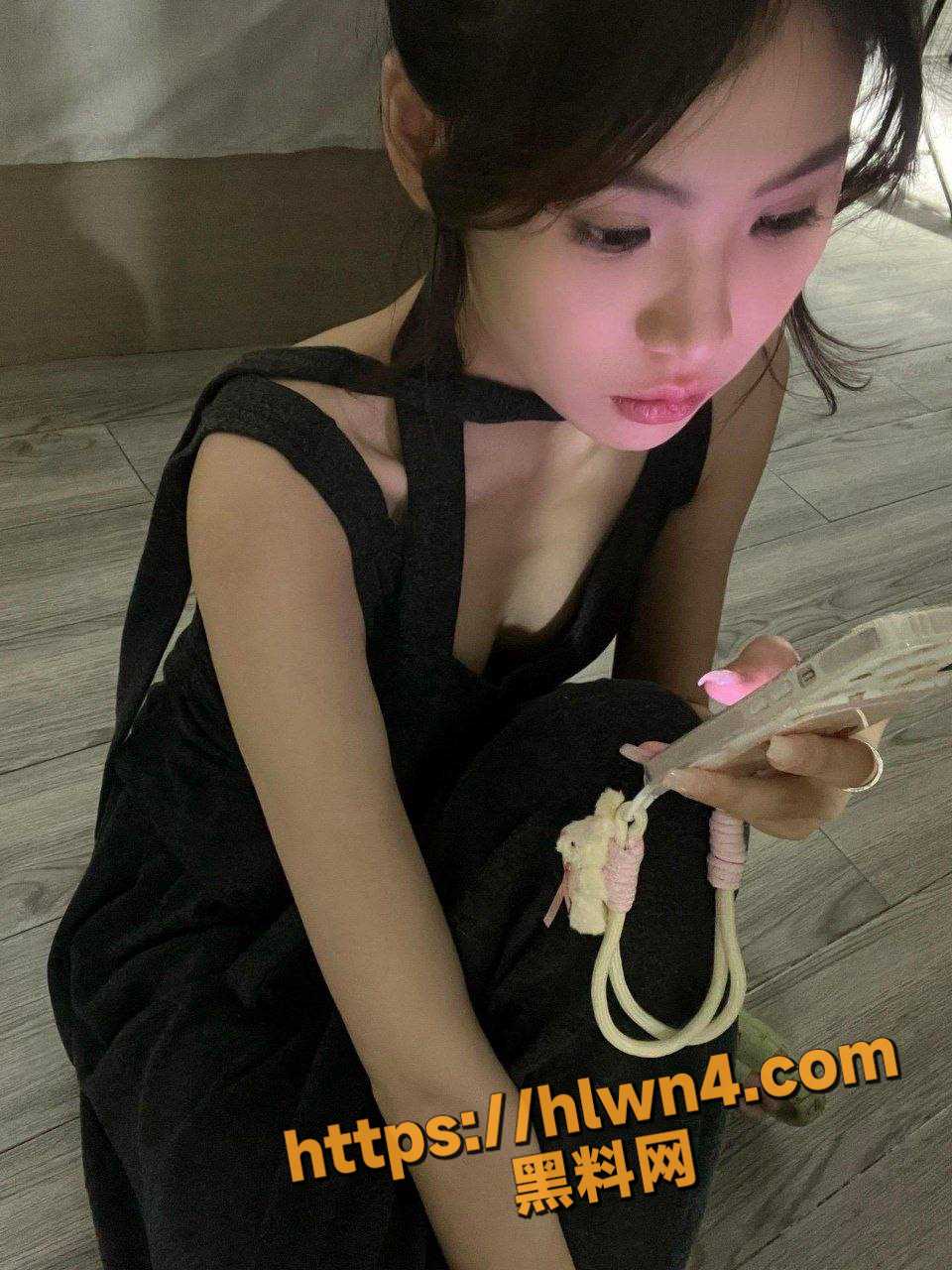 960X1280