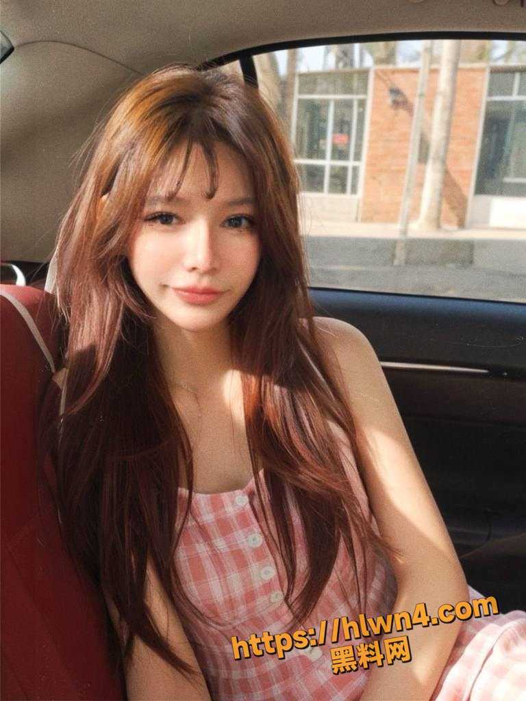 768X1024