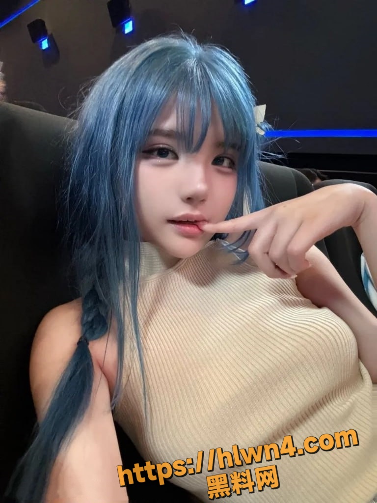 768X1024