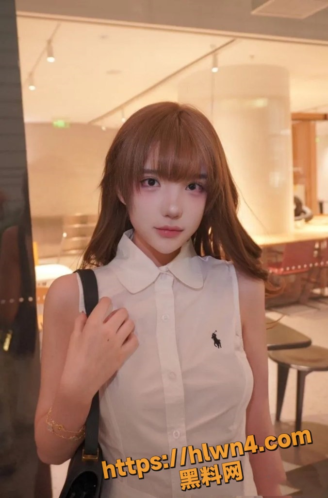 676X1024