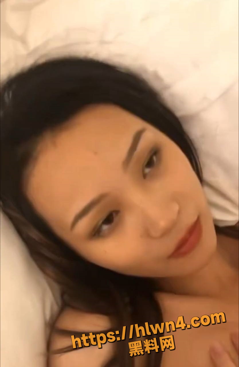 834X1280