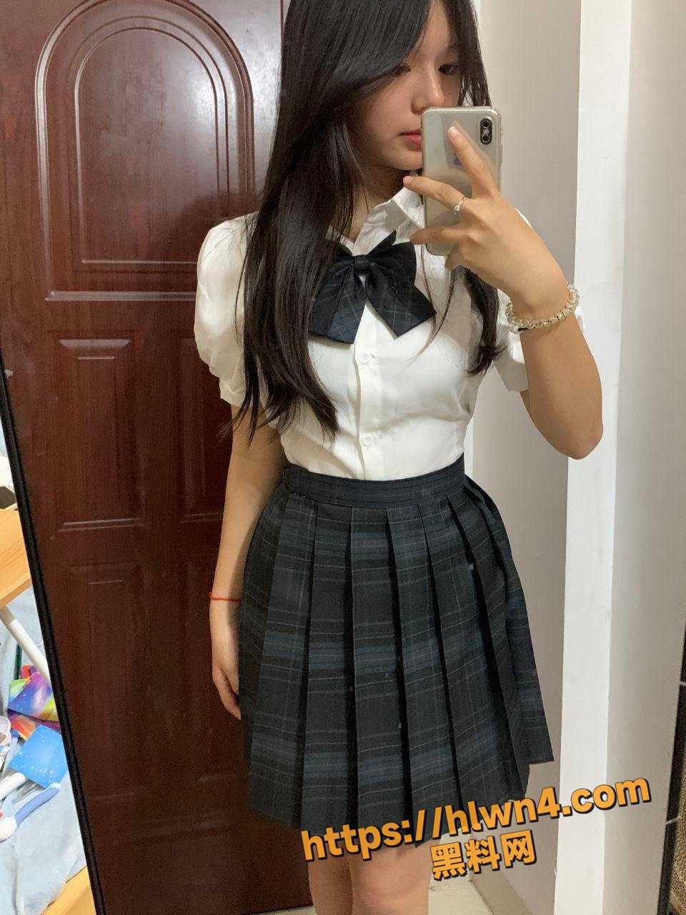 960X1280