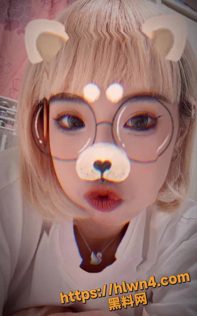 646X1033