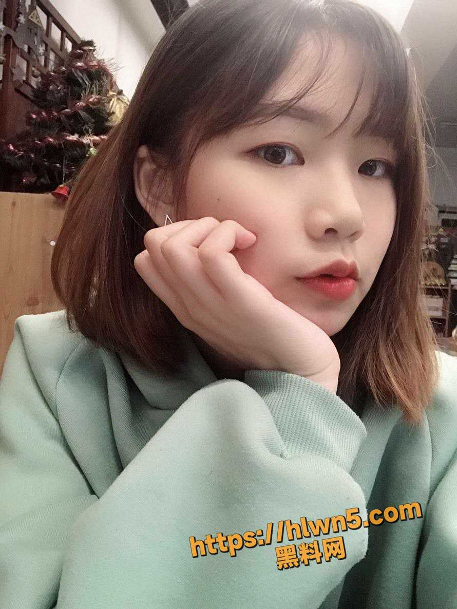 890X1186