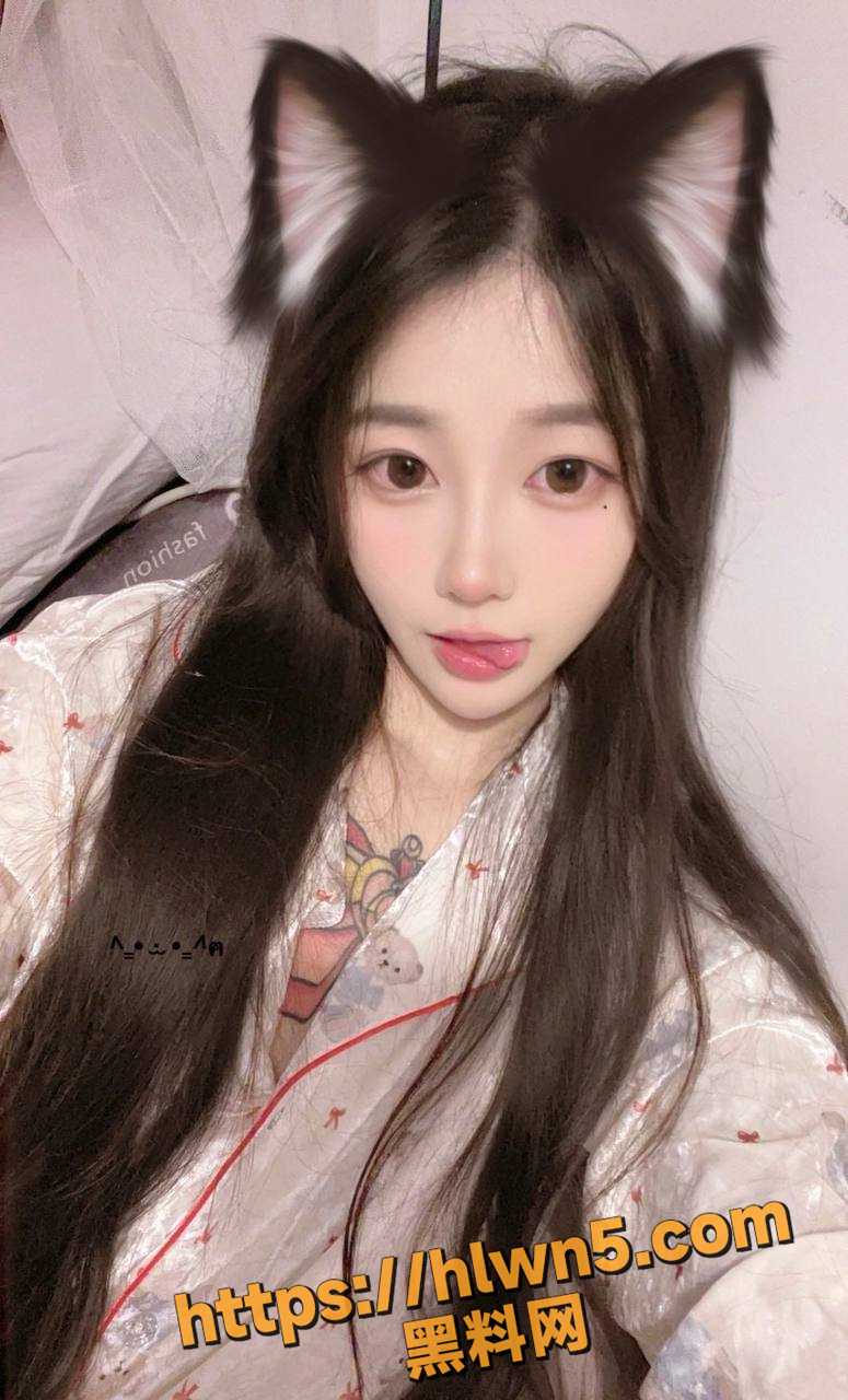 775X1280