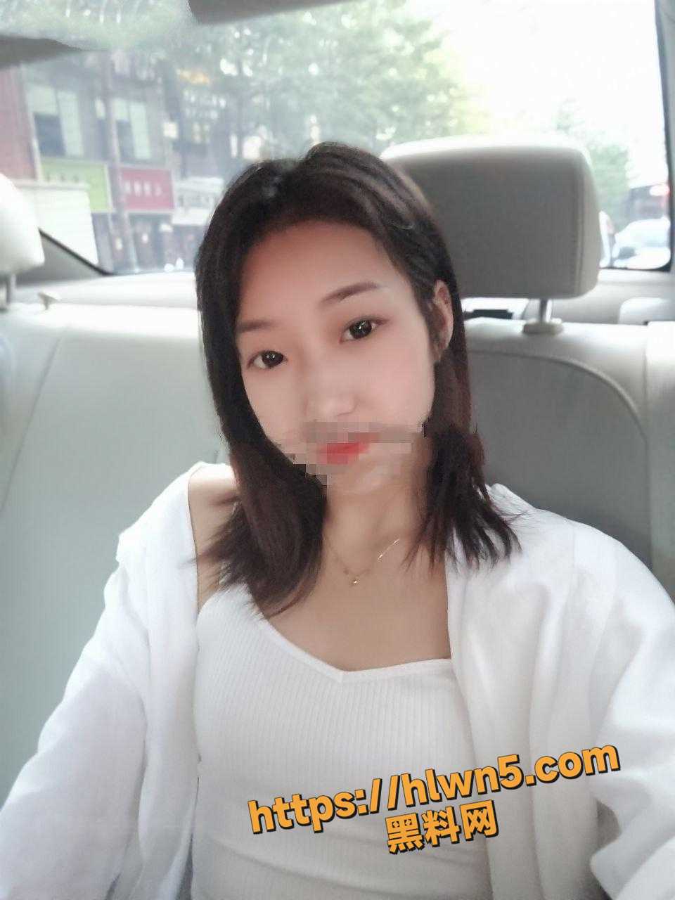 960X1280