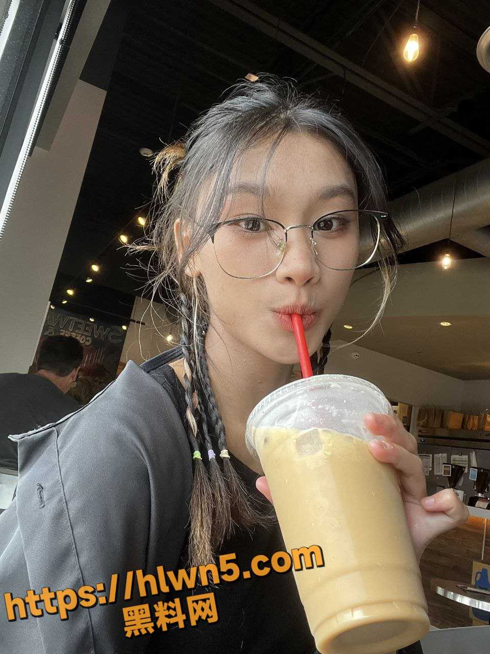 960X1280