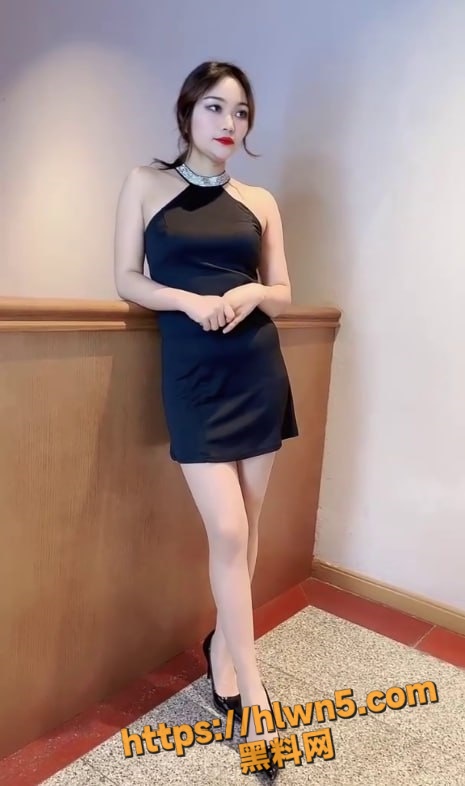 465X786