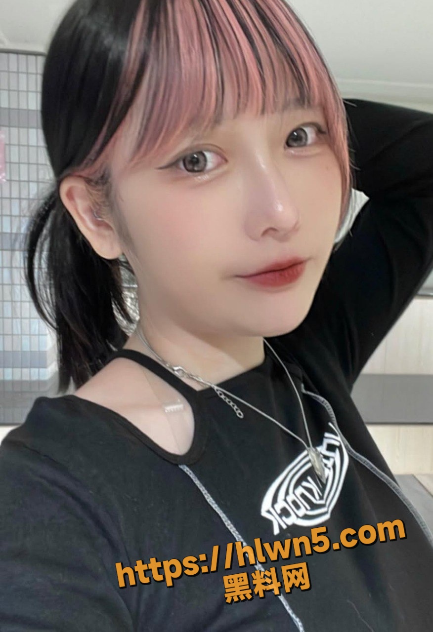876X1280