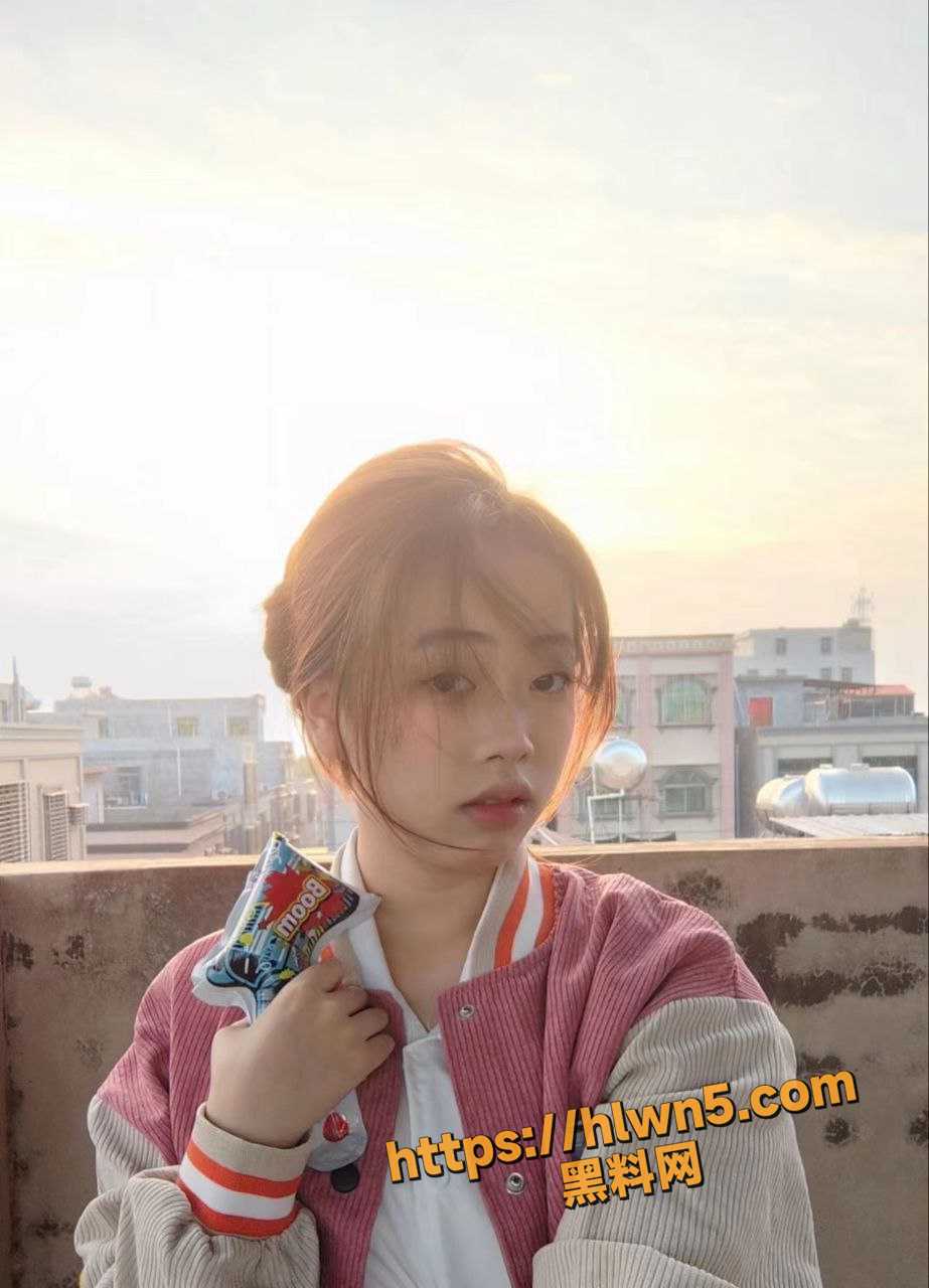 923X1280