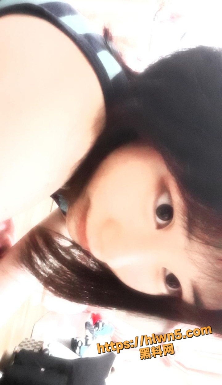 720X1244