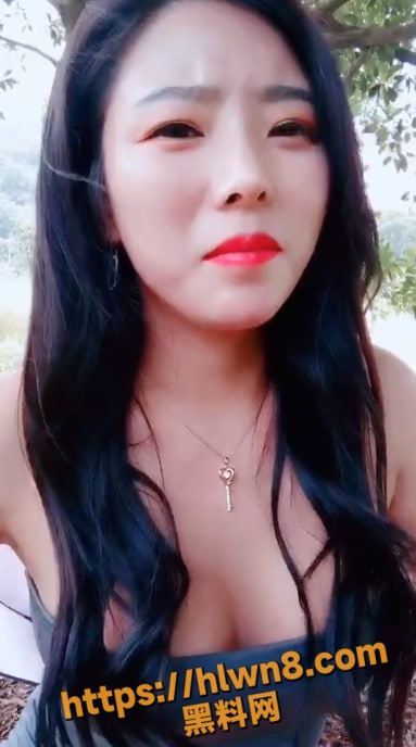 383X688