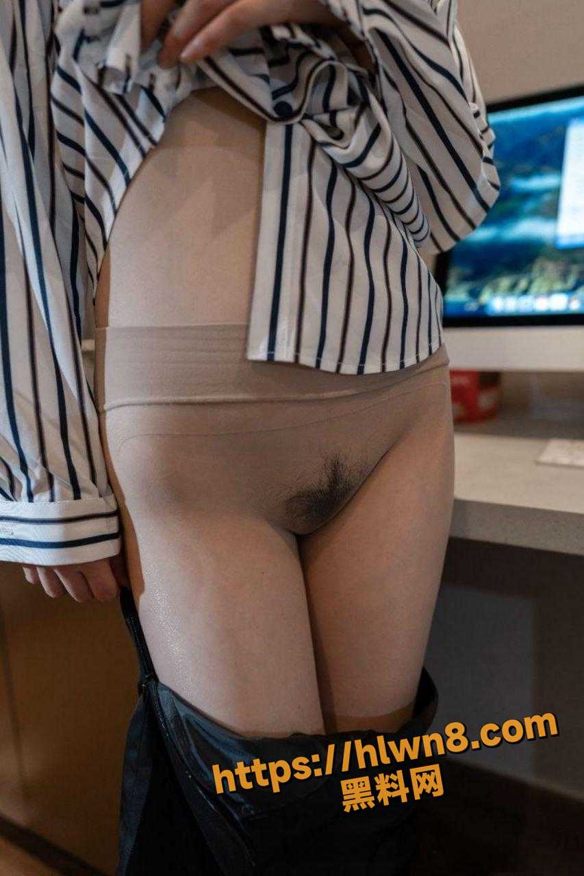 853X1280