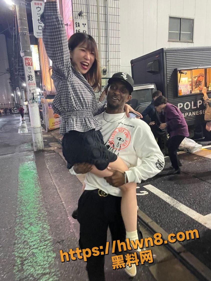 843X1124