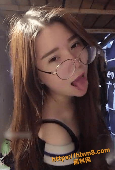 456X673