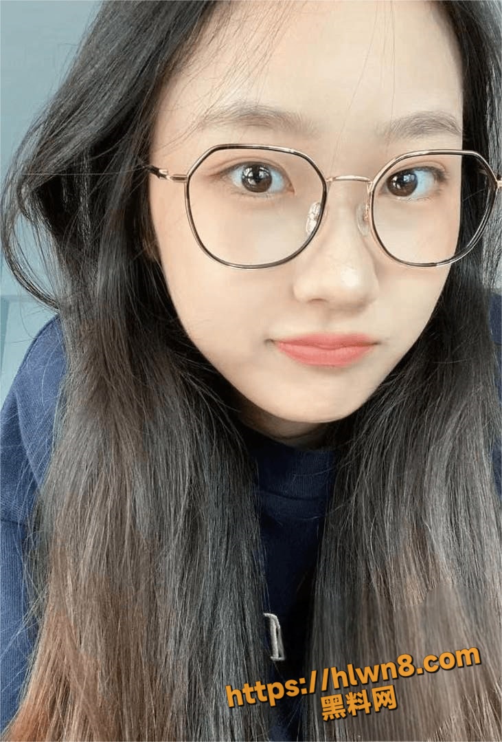 731X1079