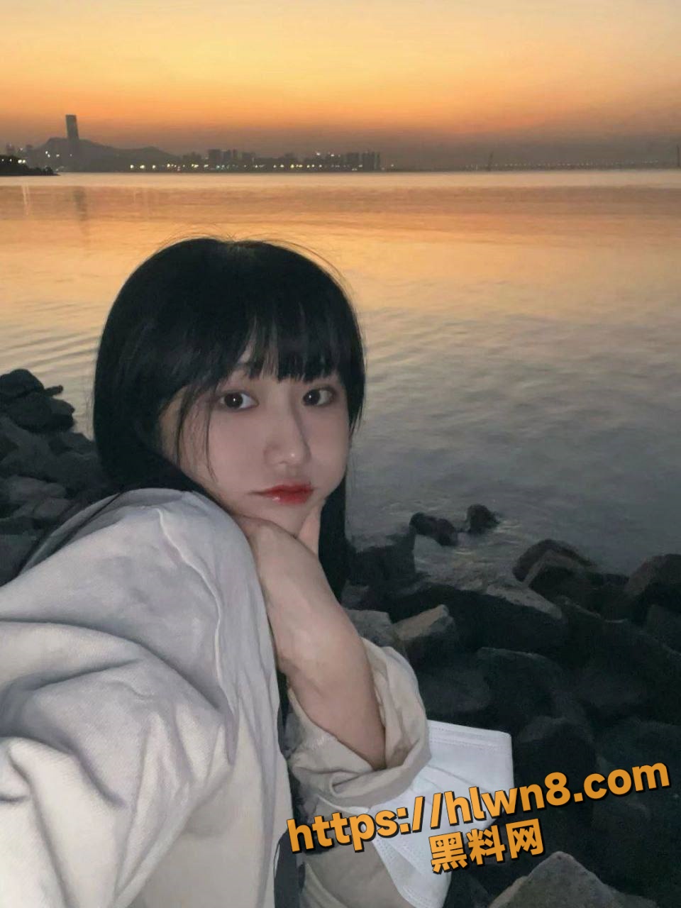 960X1280