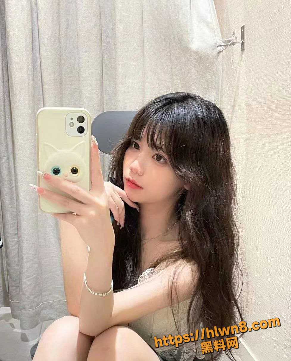 977X1213