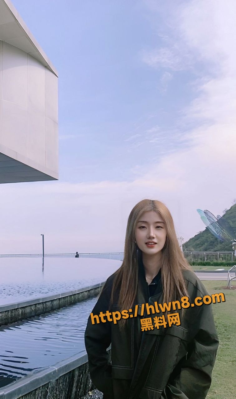 757X1280