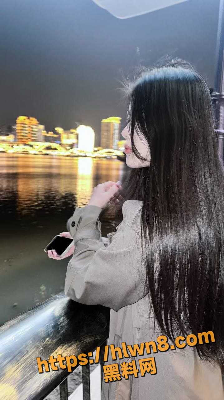 719X1280