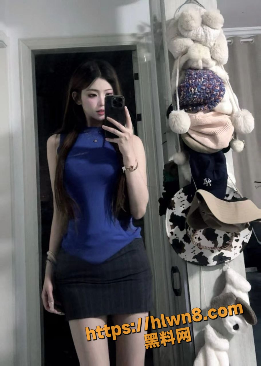 912X1280