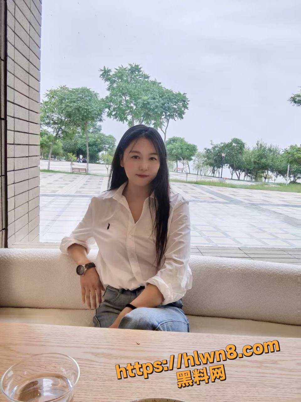 960X1280