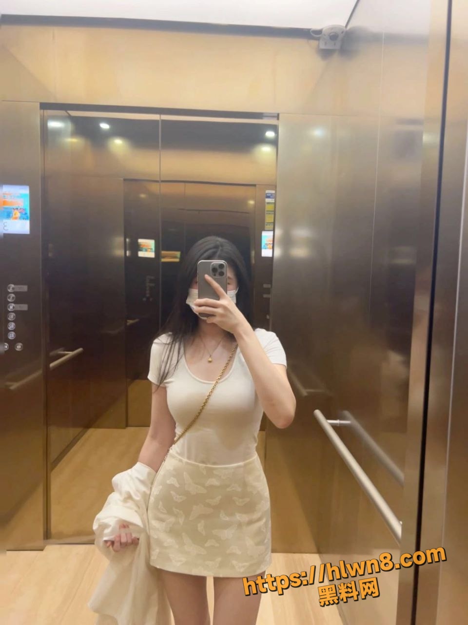 960X1280
