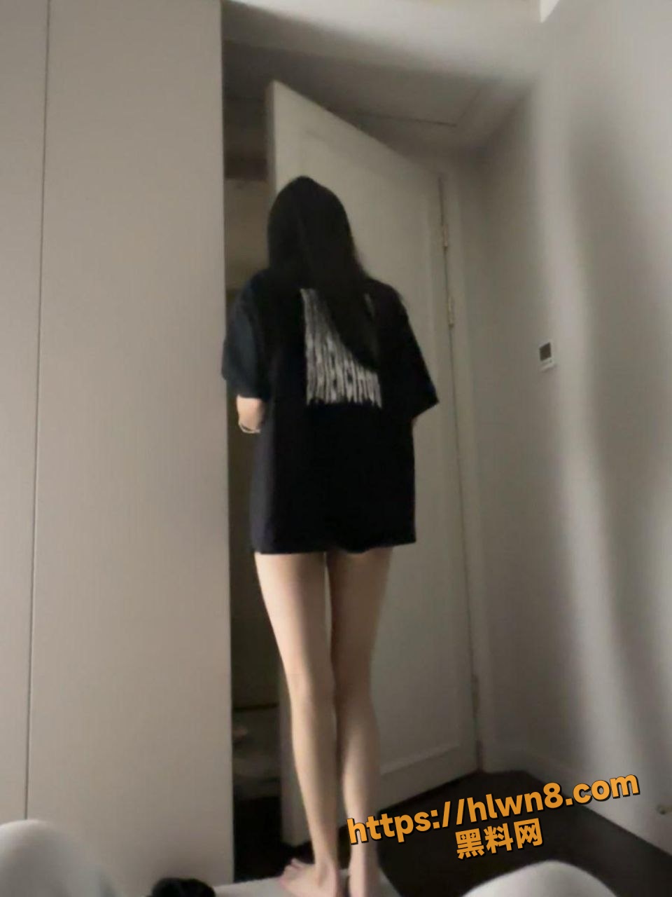 960X1280