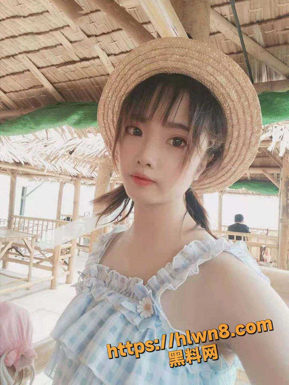 960X1280
