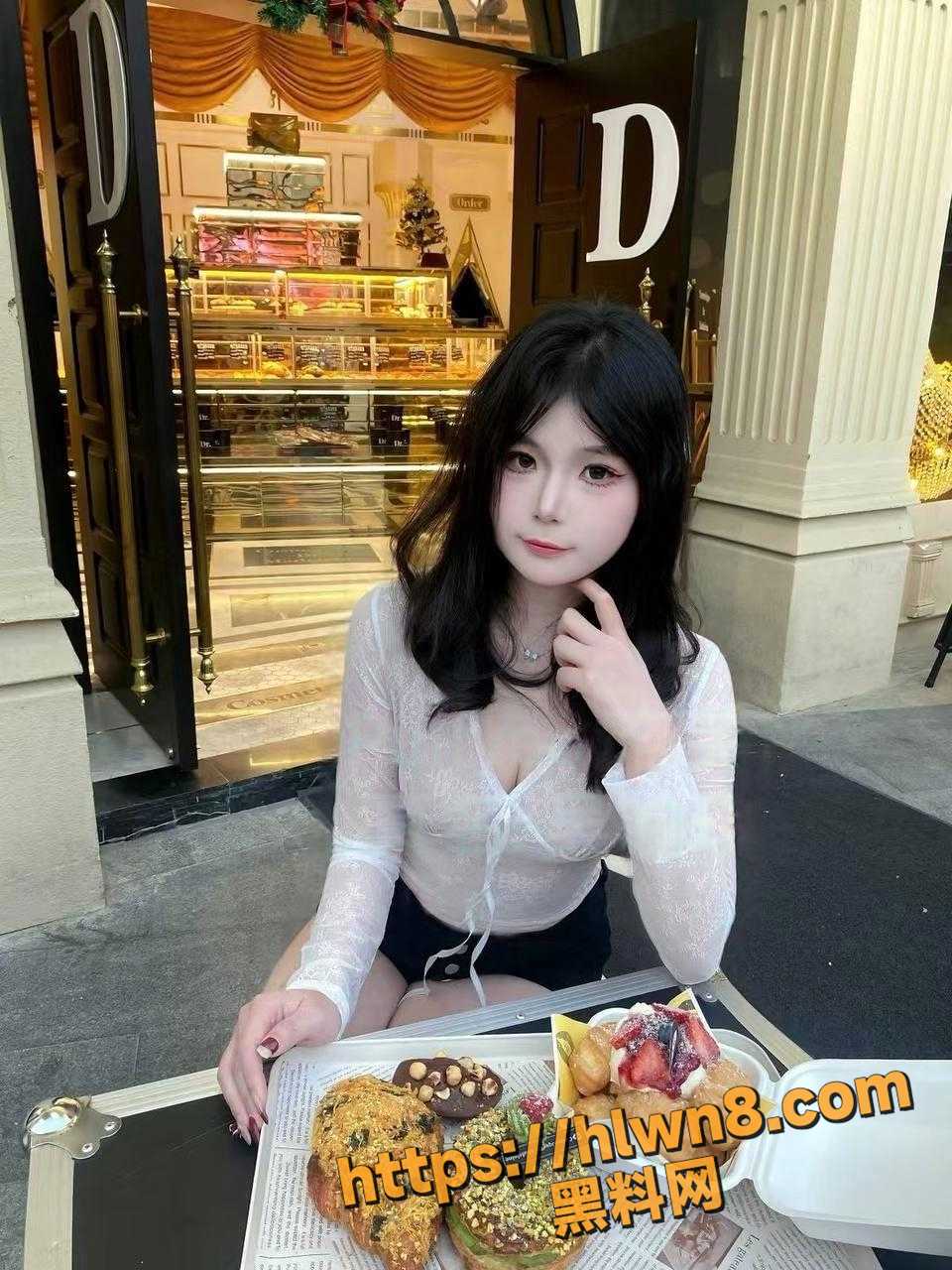 960X1280