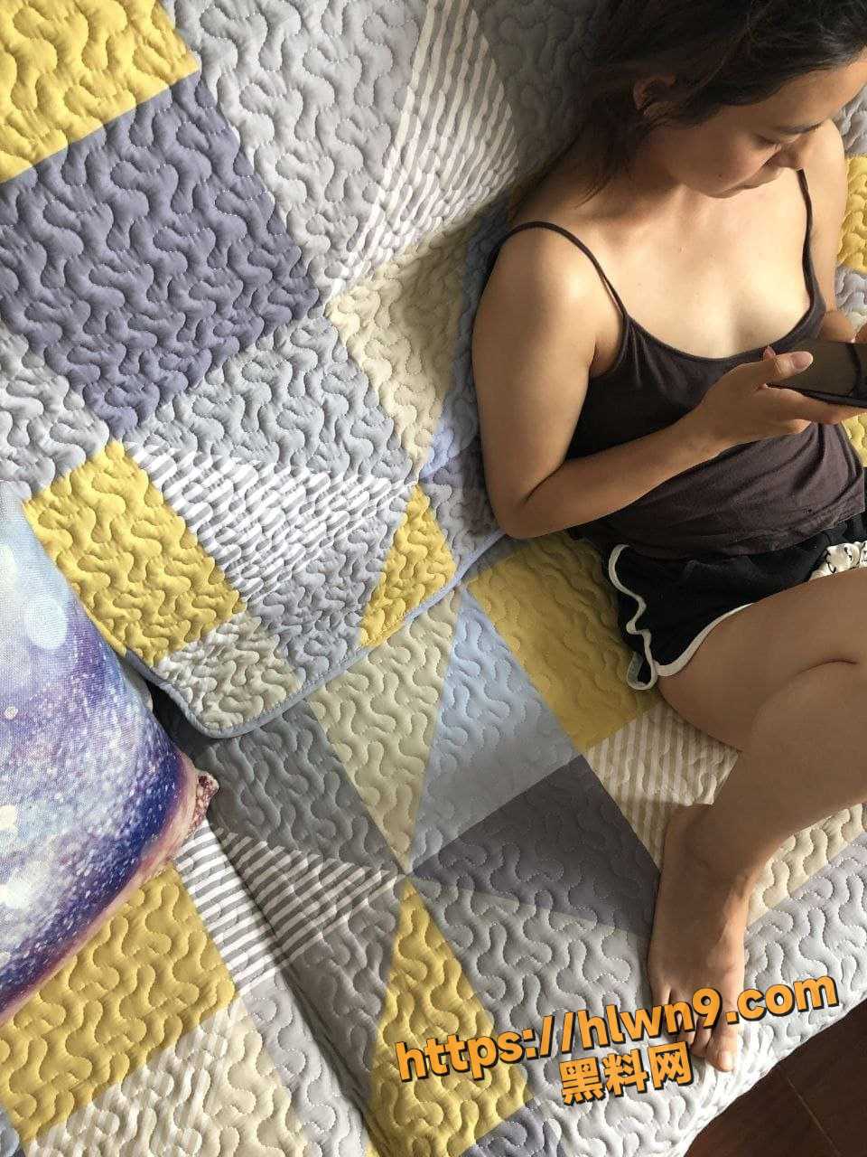 960X1280