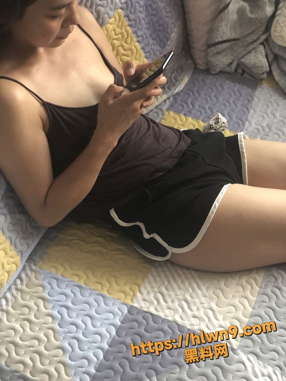 960X1280