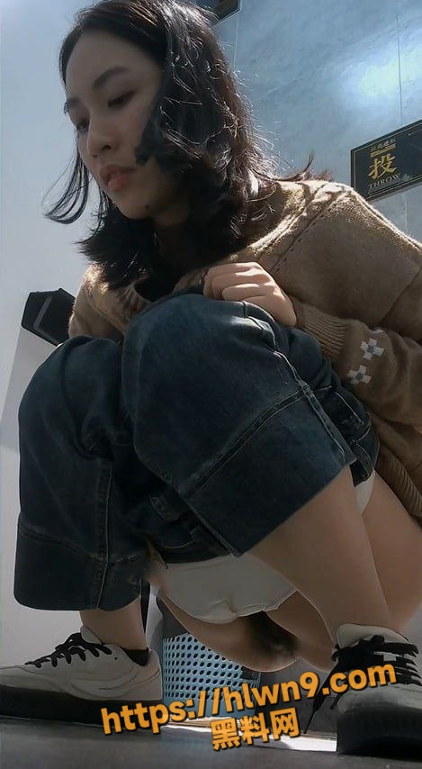 469X854